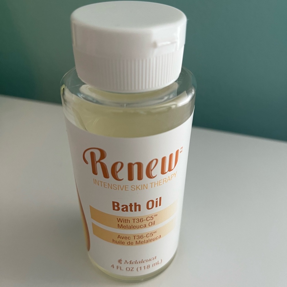 Melaleuca Renew Bath Oil - Picture 1 of 4